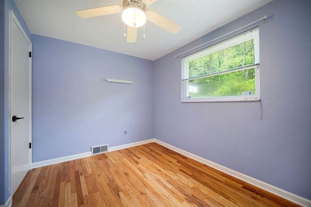 4704 Woodhill DRIVE, Munhall, PA 15120