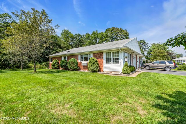 614 Willow Lane A, Whiting, NJ 08759