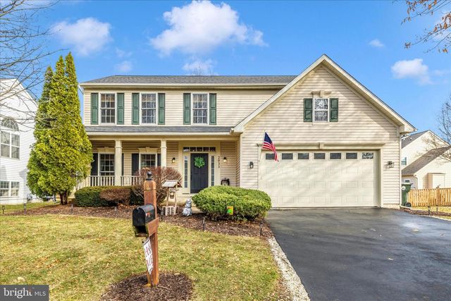 2033 BURNSIDE DR, Frederick, MD 21702