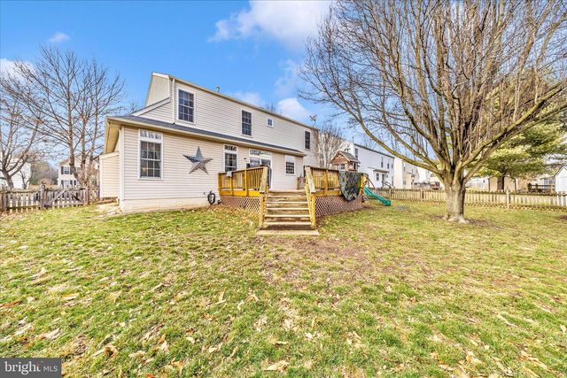 2033 BURNSIDE DR, Frederick, MD 21702