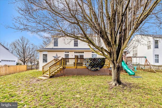 2033 BURNSIDE DR, Frederick, MD 21702