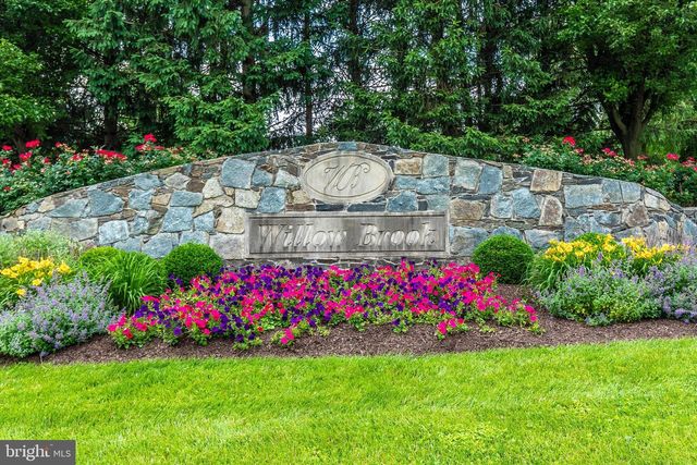 2033 BURNSIDE DR, Frederick, MD 21702