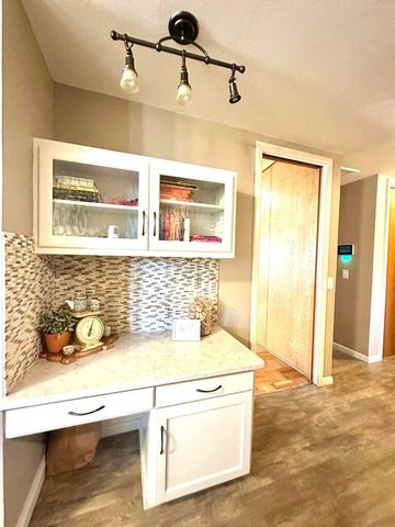 1408 Borger, Plainview, TX 79072