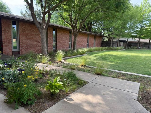 1408 Borger, Plainview, TX 79072