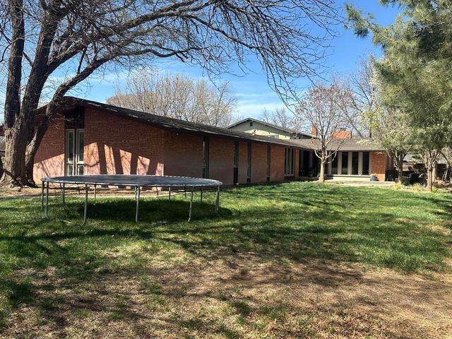 1408 Borger, Plainview, TX 79072