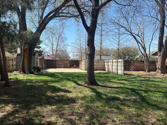 1408 Borger, Plainview, TX 79072