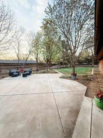 1408 Borger, Plainview, TX 79072