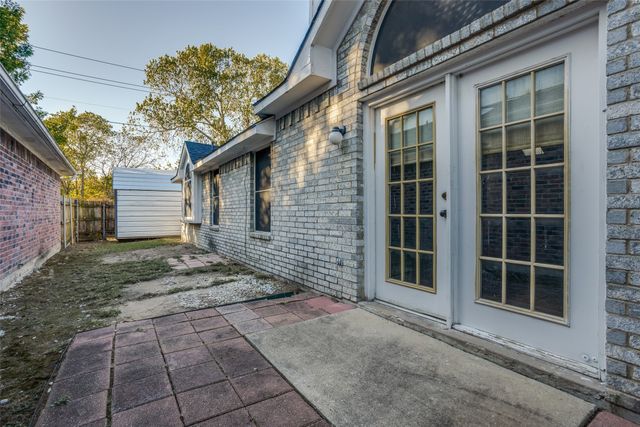 6826 Conestoga Drive, Rowlett, TX 75089