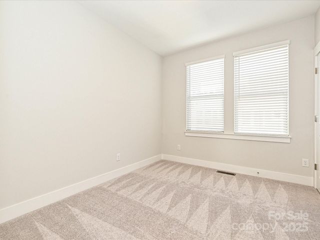 1229 E 34th Street CSW0421, Charlotte, NC 28205