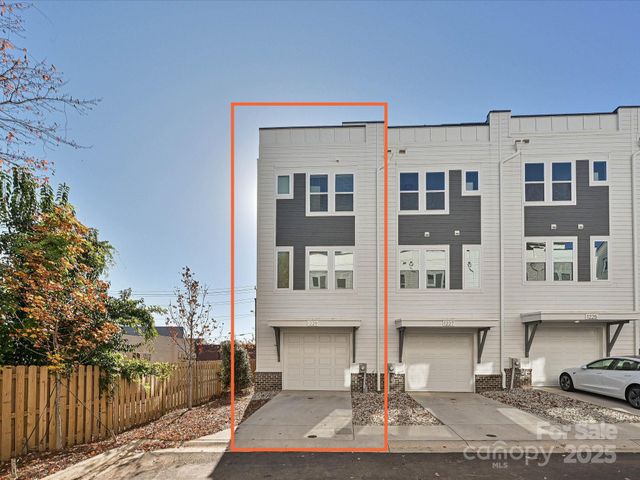 1229 E 34th Street CSW0421, Charlotte, NC 28205