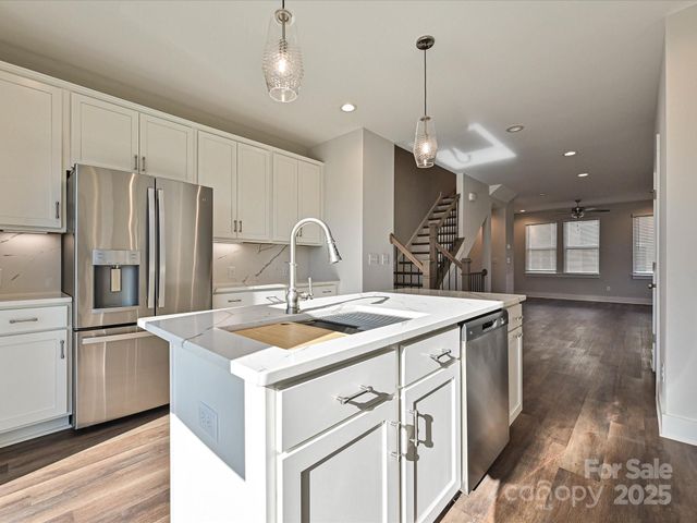 1229 E 34th Street CSW0421, Charlotte, NC 28205