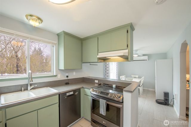 4348 E E Street, Tacoma, WA 98404