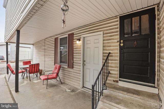 402 BROADWAY, Hanover, PA 17331