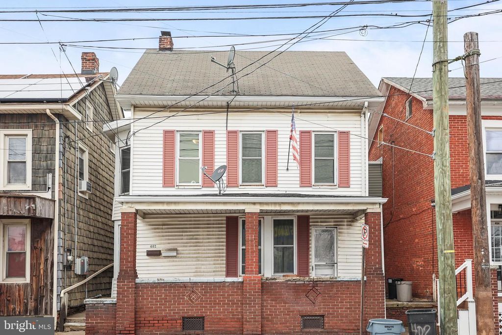 402 BROADWAY, Hanover, PA 17331