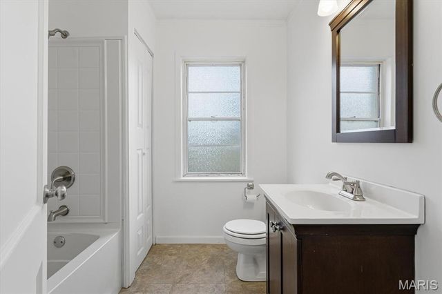 105 Ross Lane, Belleville, IL 62220