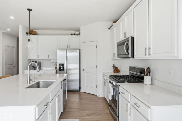 6619 Timberline Trail, Whitestown, IN 46075