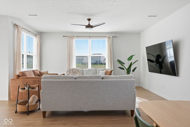 6619 Timberline Trail, Whitestown, IN 46075