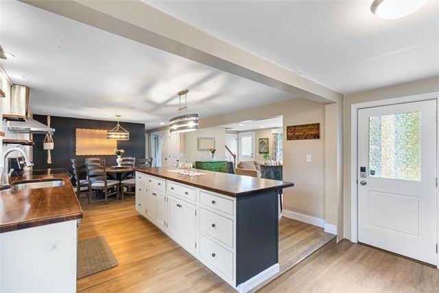 26 Canario Drive, Warren, RI 02885