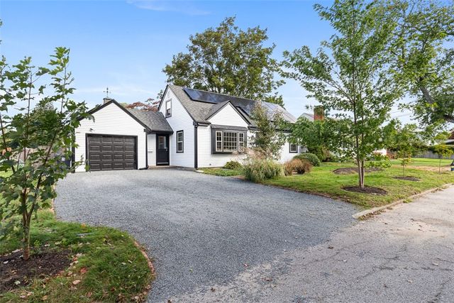 26 Canario Drive, Warren, RI 02885