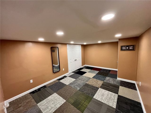 26 Canario Drive, Warren, RI 02885