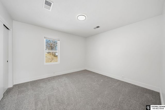 713 8th Avenue, Plattsmouth, NE 68048