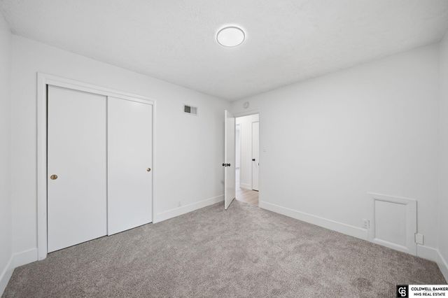 713 8th Avenue, Plattsmouth, NE 68048