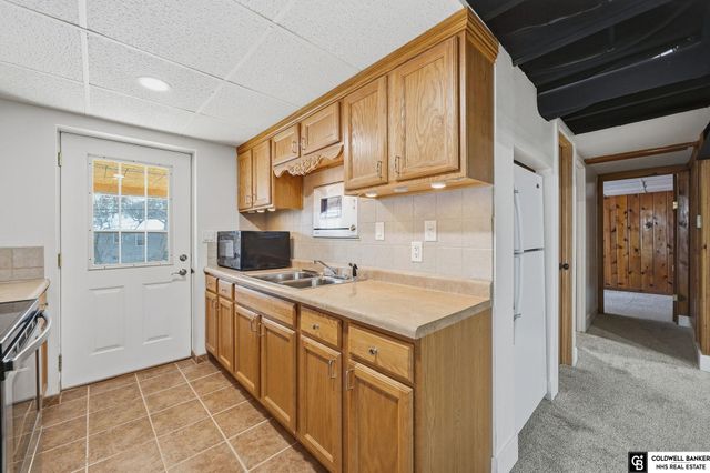 713 8th Avenue, Plattsmouth, NE 68048