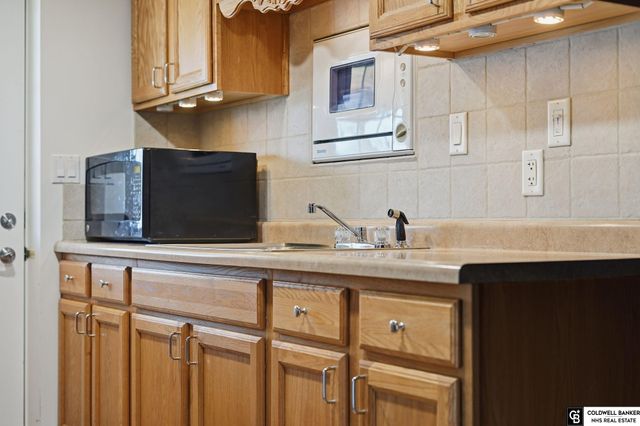 713 8th Avenue, Plattsmouth, NE 68048