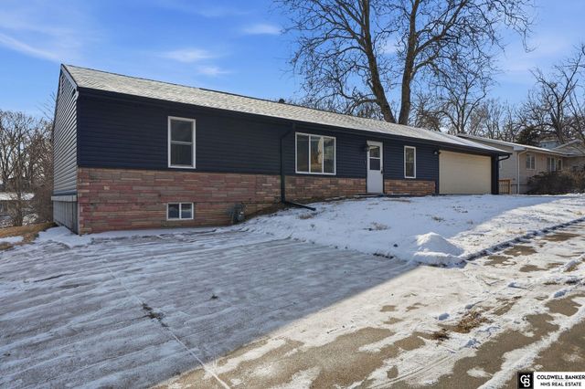 713 8th Avenue, Plattsmouth, NE 68048