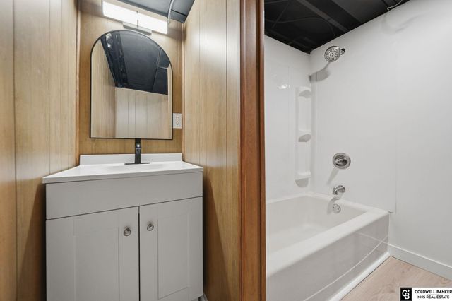 713 8th Avenue, Plattsmouth, NE 68048