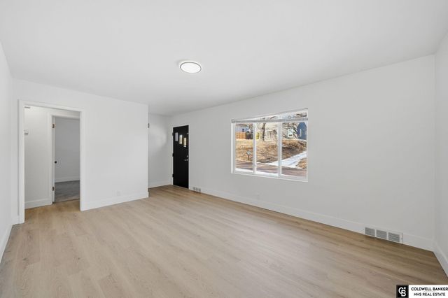 713 8th Avenue, Plattsmouth, NE 68048