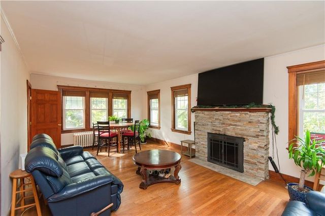 556 East Main Road, Middletown, RI 02842