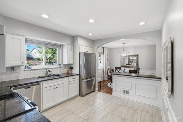 8616 Linderwood Lane, Cincinnati, OH 45255