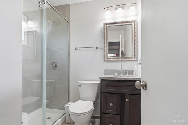 8616 Linderwood Lane, Cincinnati, OH 45255