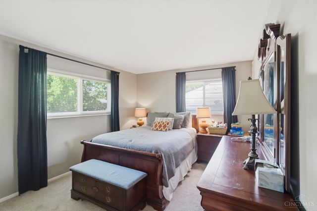 8616 Linderwood Lane, Cincinnati, OH 45255