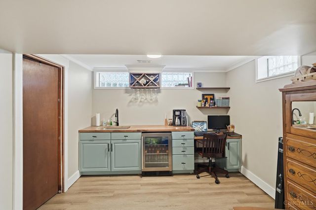 8616 Linderwood Lane, Cincinnati, OH 45255