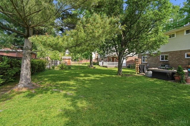 8616 Linderwood Lane, Cincinnati, OH 45255