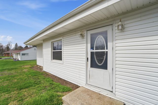 1166 W Sparrow Road 1166 W Sparrow Road, Springfield, OH 45502