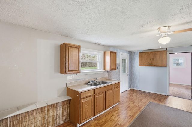 1166 W Sparrow Road 1166 W Sparrow Road, Springfield, OH 45502