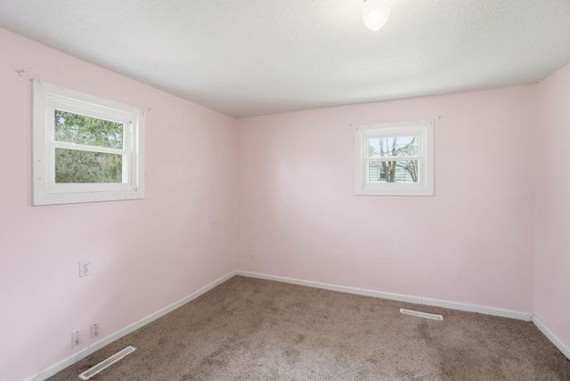 1166 W Sparrow Road 1166 W Sparrow Road, Springfield, OH 45502