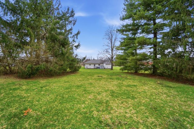 1166 W Sparrow Road 1166 W Sparrow Road, Springfield, OH 45502