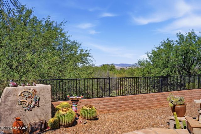 2436 E Overview Lane, Green Valley, AZ 85614