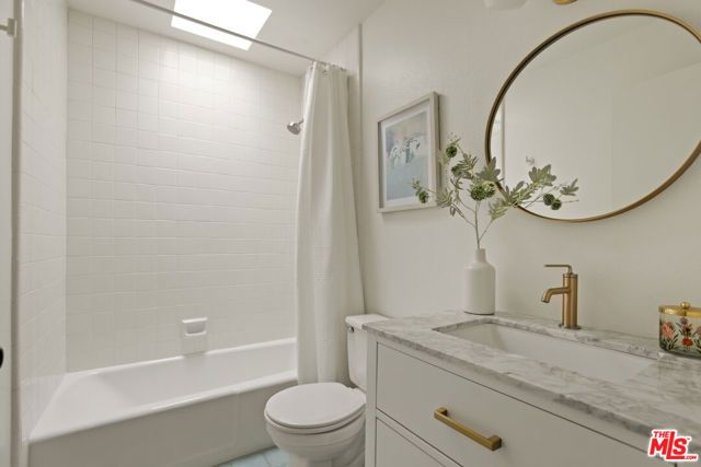 5100 Riverton Avenue 9, North Hollywood (los Angeles), CA 91601