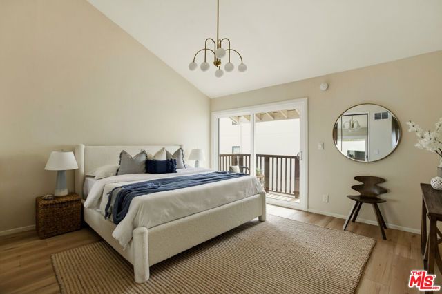 5100 Riverton Avenue 9, North Hollywood (los Angeles), CA 91601