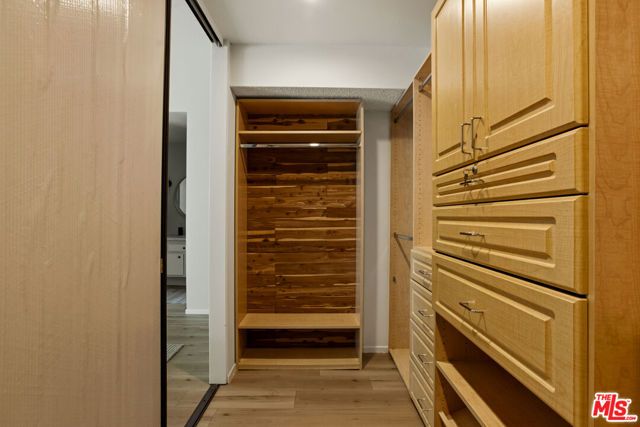 5100 Riverton Avenue 9, North Hollywood (los Angeles), CA 91601