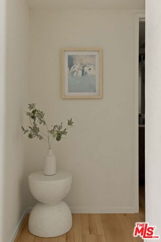 5100 Riverton Avenue 9, North Hollywood (los Angeles), CA 91601