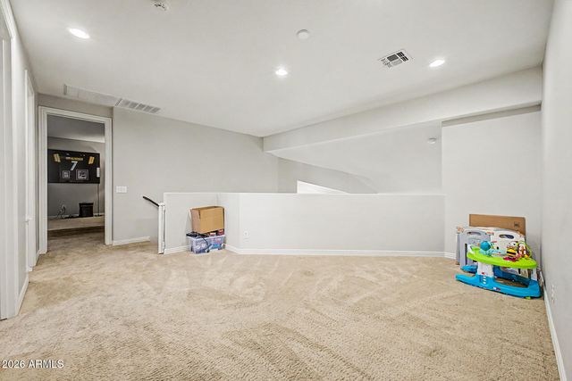 682 E CAPRICORN Way, Chandler, AZ 85249