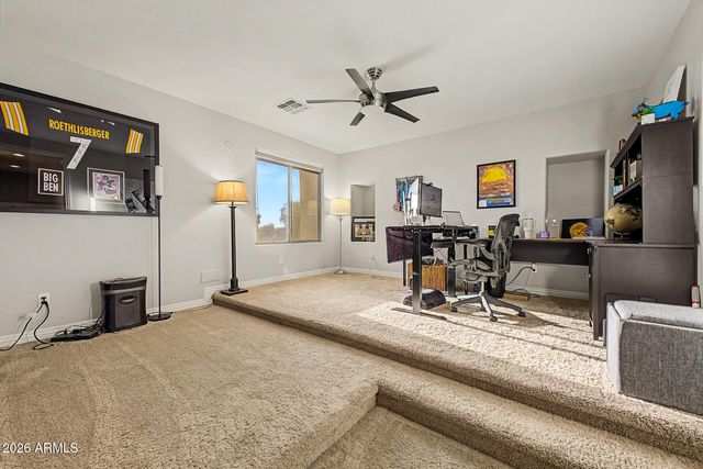 682 E CAPRICORN Way, Chandler, AZ 85249