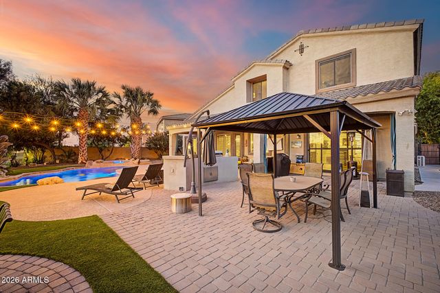 682 E CAPRICORN Way, Chandler, AZ 85249