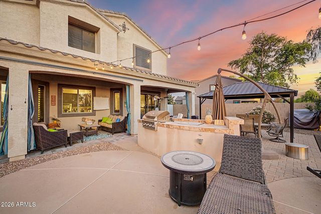 682 E CAPRICORN Way, Chandler, AZ 85249